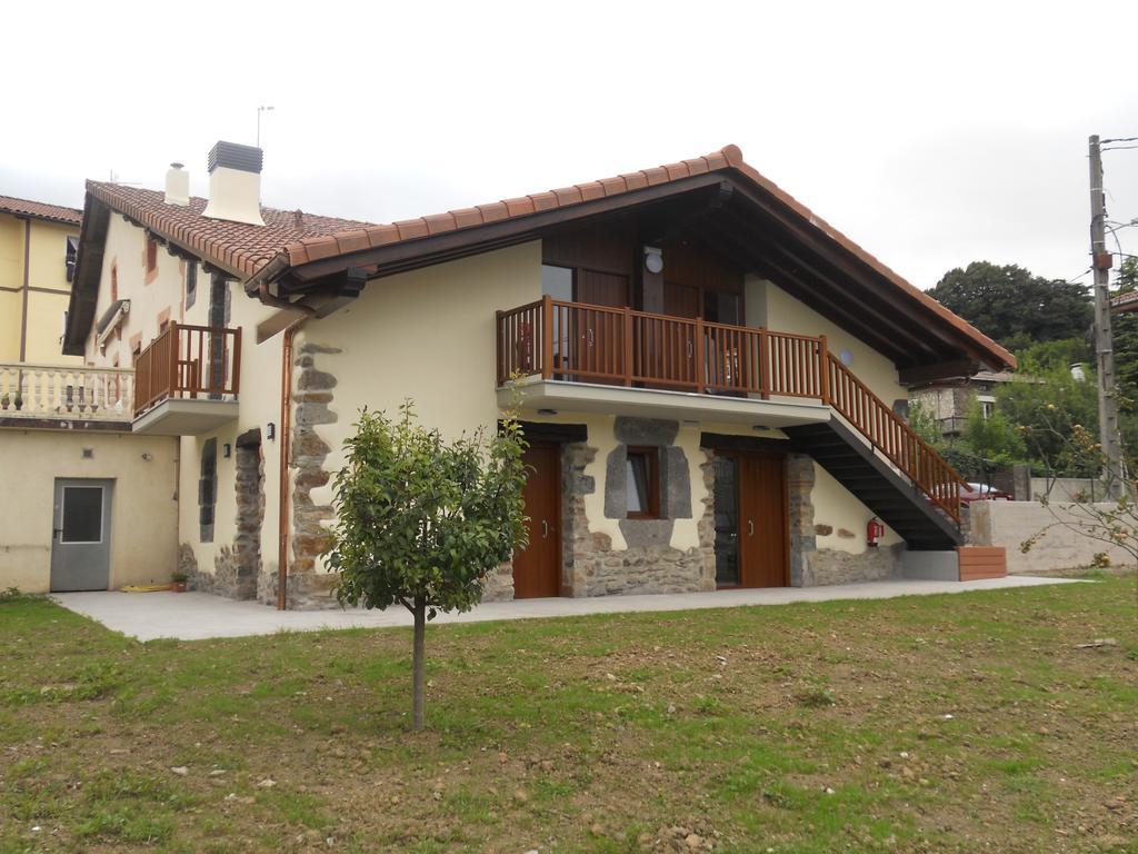 Apartamentos Aldagaia 埃尔纳尼 客房 照片