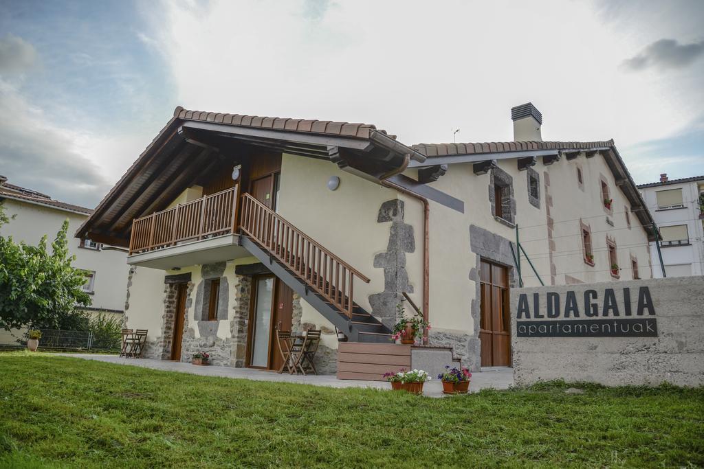 Apartamentos Aldagaia 埃尔纳尼 客房 照片